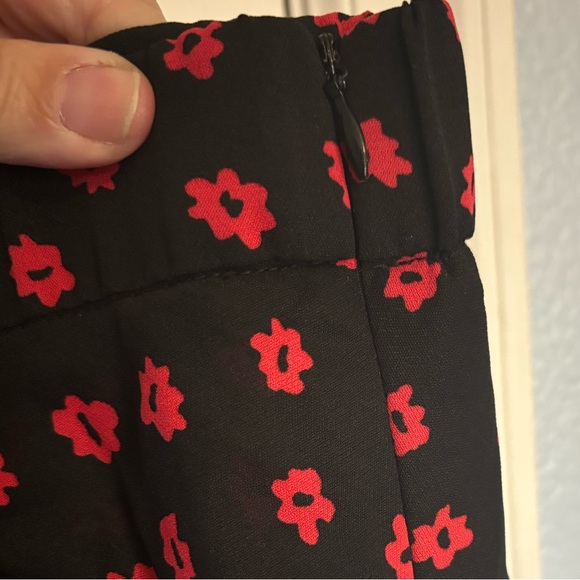 Princess Polly black maxi skirt with red flowers size 12 - Picture 4 of 5